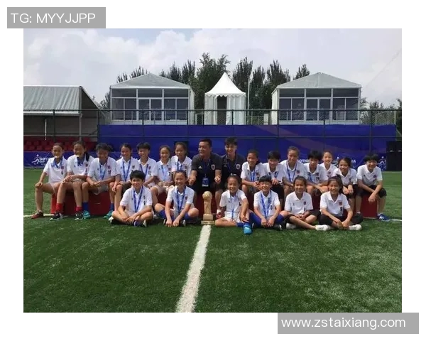 湖南株洲足球明星的崛起与发展历程探讨 湖南株洲足球明星的崛起与发展历程探讨